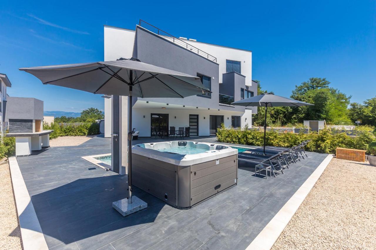 Luxury Apartment Noa Njivice Exterior photo