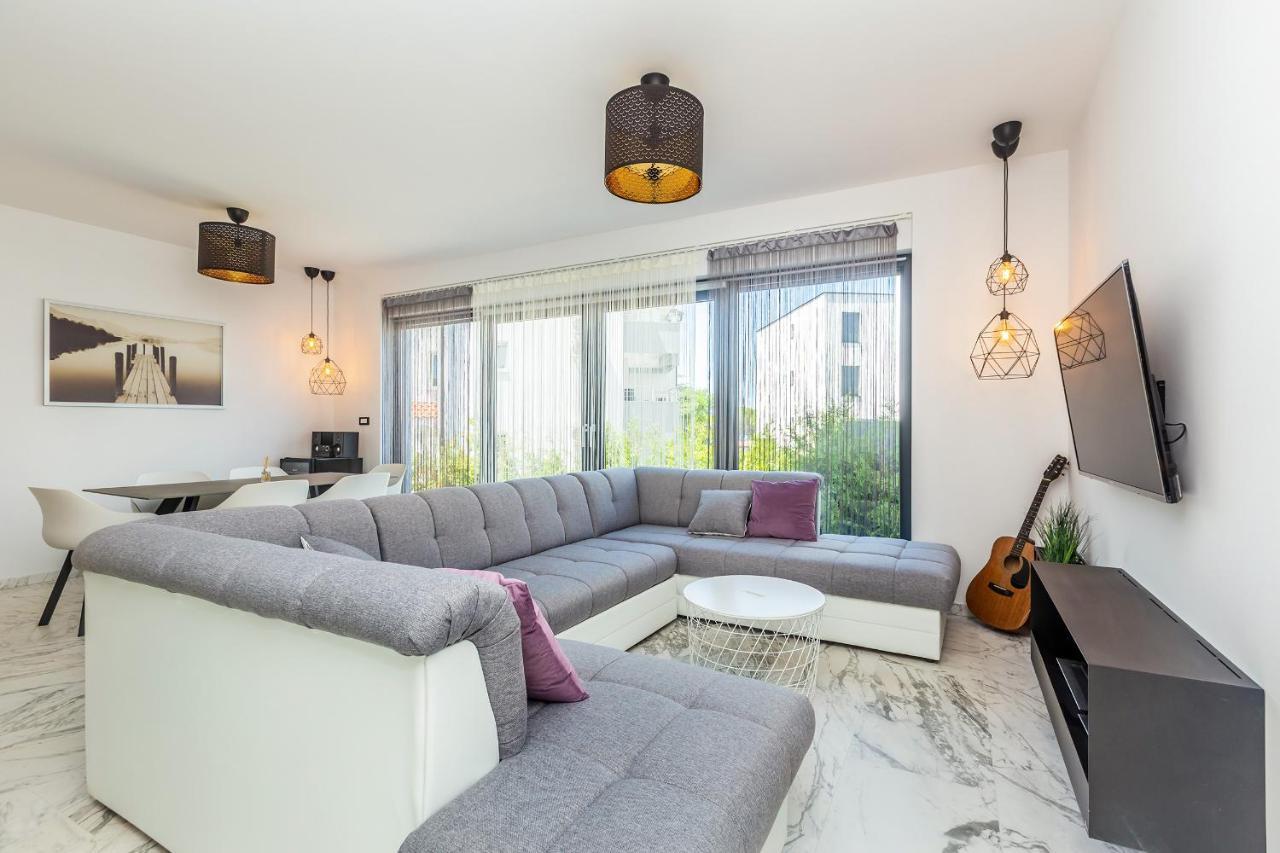 Luxury Apartment Noa Njivice Exterior photo